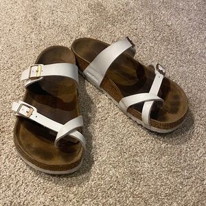 Birkenstock White Cross-Strap Mayari Sandals size 39 Regular